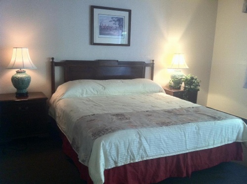 Caravelle Inn & Suites image 9